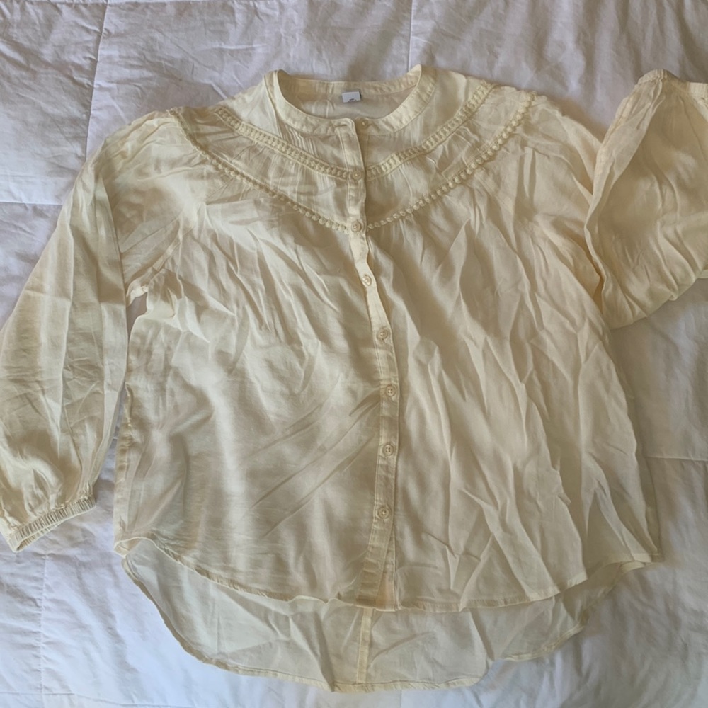 NWOT Old Navy Puff Sleeve Long Sleeved Shirt